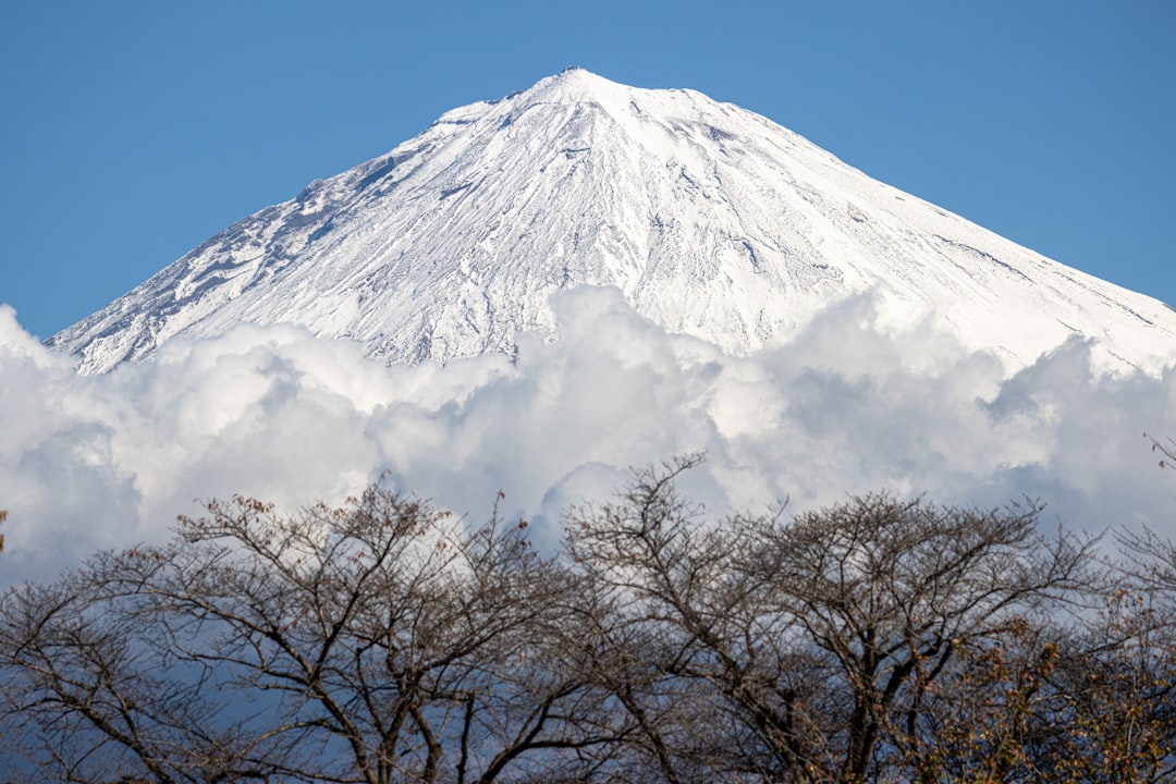 Mount Fuji Visibility: Complete Guide to Clear Views by Season, Time, and Location